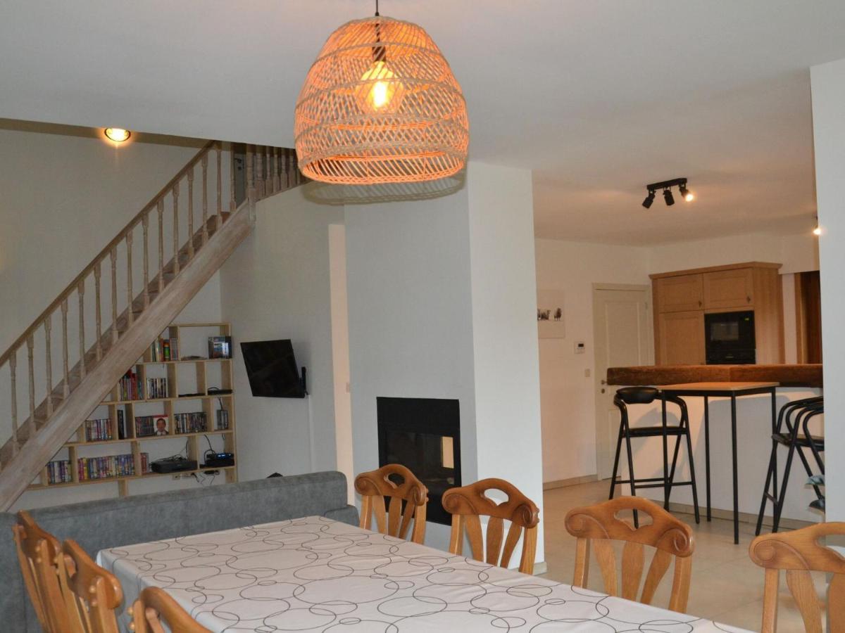 Welcoming Villa In Puivelde With Terrace Garden Barbeque Екстер'єр фото