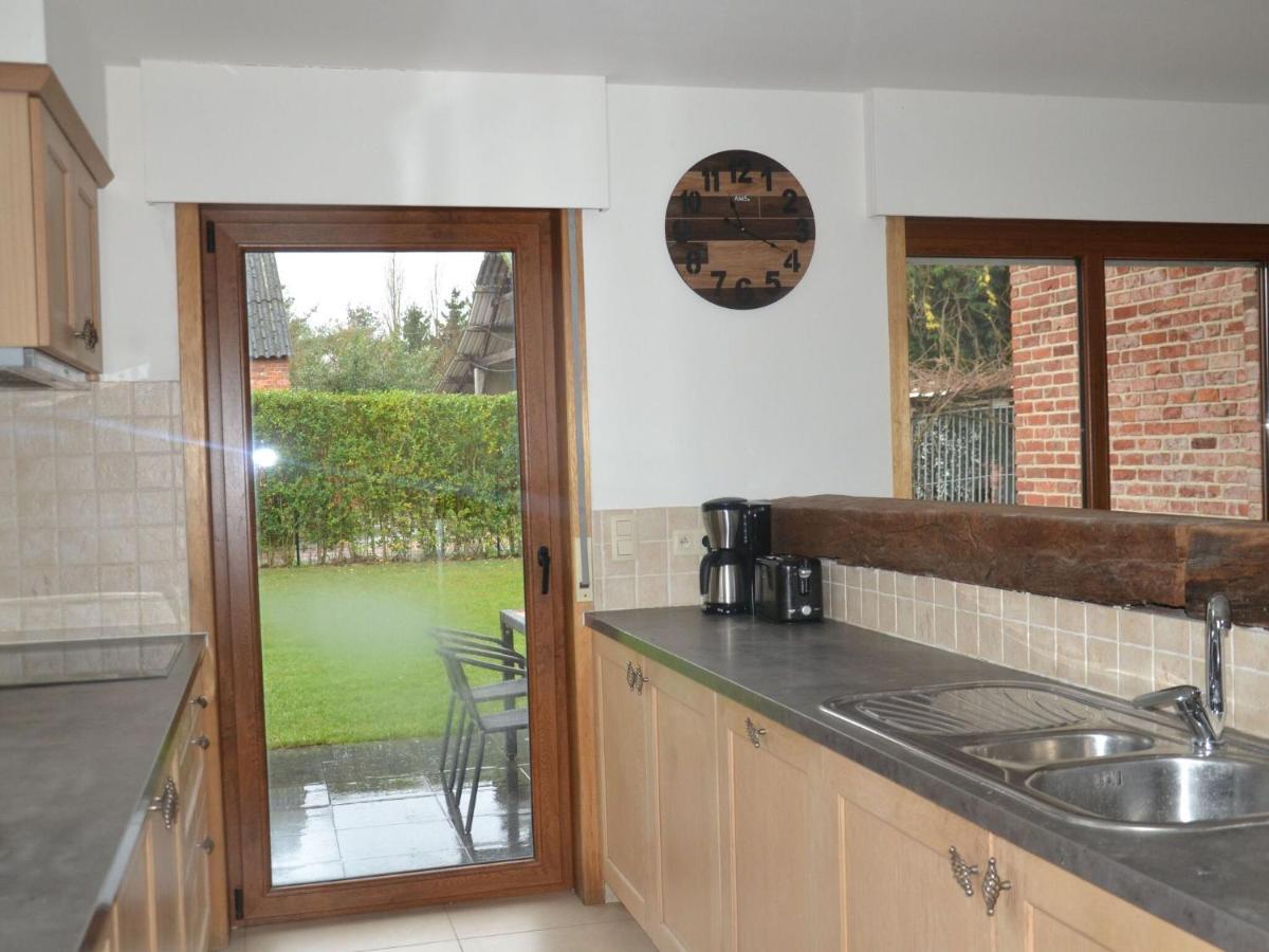 Welcoming Villa In Puivelde With Terrace Garden Barbeque Екстер'єр фото