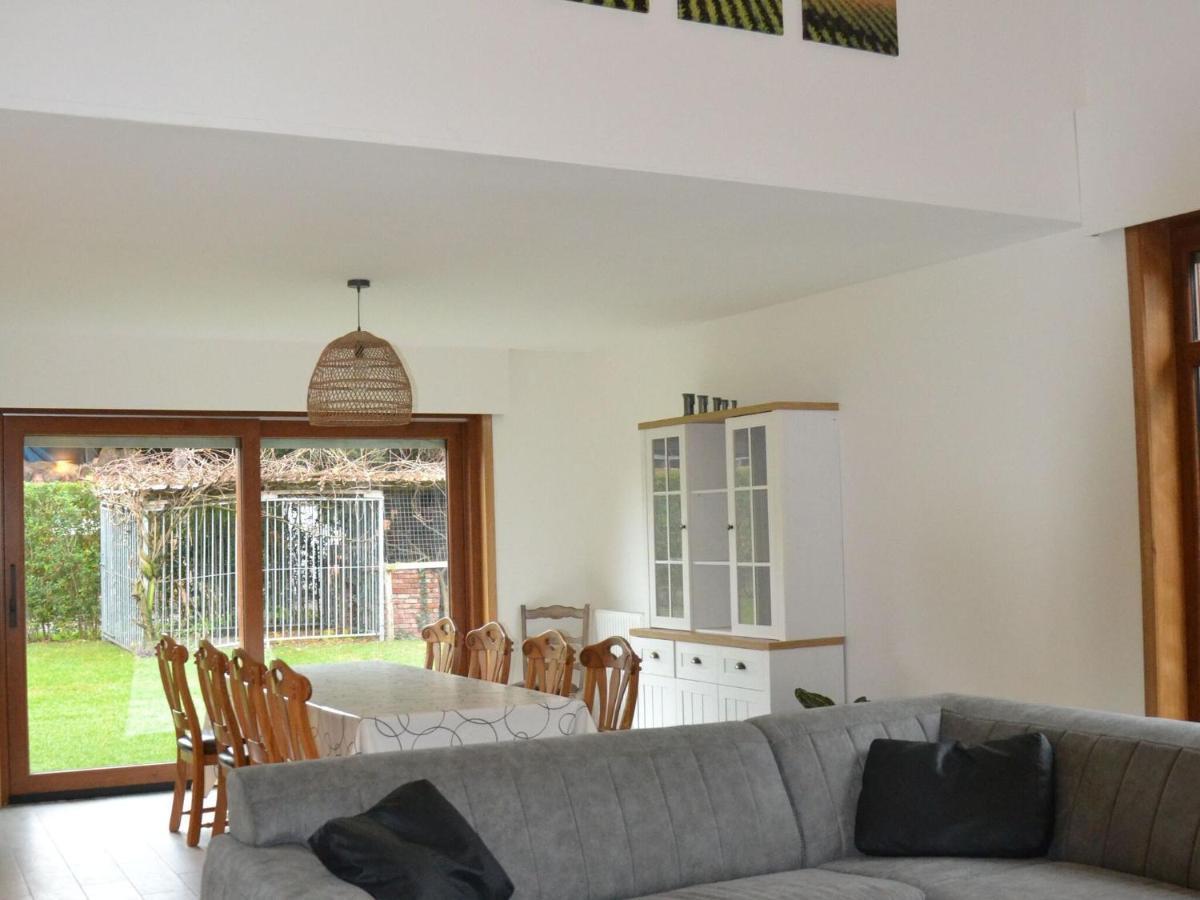 Welcoming Villa In Puivelde With Terrace Garden Barbeque Екстер'єр фото